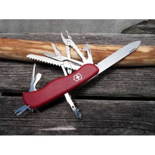 Нож мультитул Victorinox Hercules Vx09043, 18 предметов, длина 111мм, красный