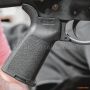 Пістолетна рукоятка чорна Magpul MOE Grip для AR15/M4 