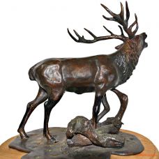 Бронзовая статуэтка на деревянной подставке Stag Bronze Statue